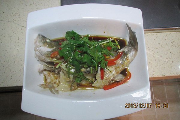 清蒸鲈鱼