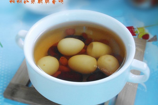 枸杞红枣鹌鹑蛋汤