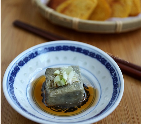 臭豆腐抹炸窝头