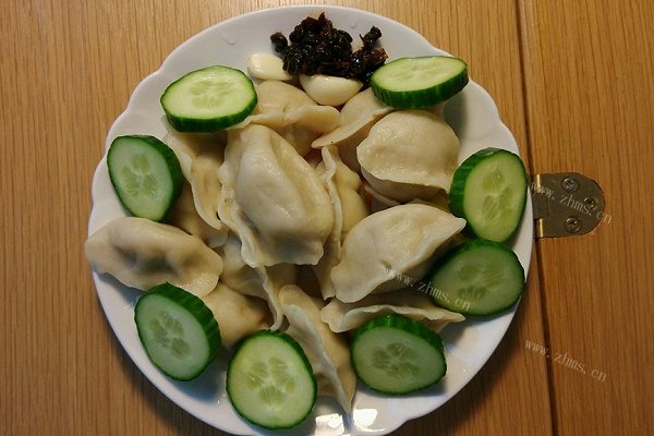 家常猪肉芹菜饺子