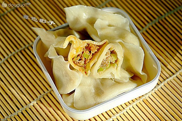 家常菜-芹菜馅的肉饺子