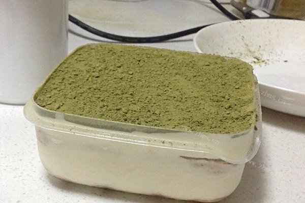 椰香抹茶提拉米苏