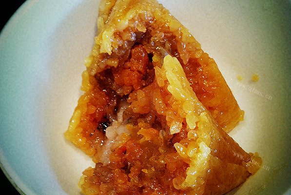 营养的蛋黄鲜肉粽