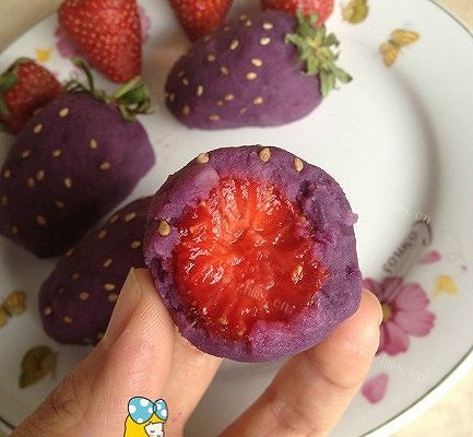 紫薯草莓球and紫薯芝麻球