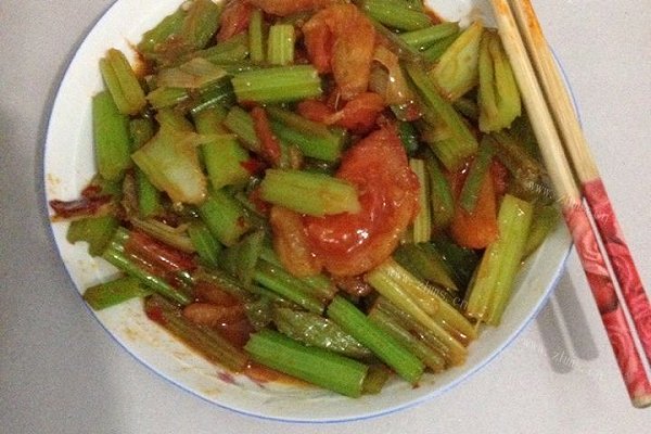 烧芹菜（番茄 青椒）