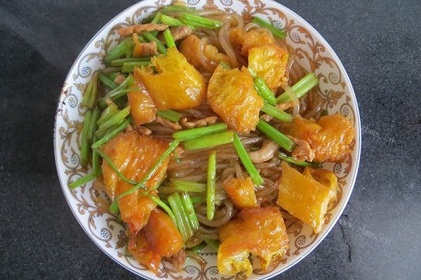 油条芹菜粉
