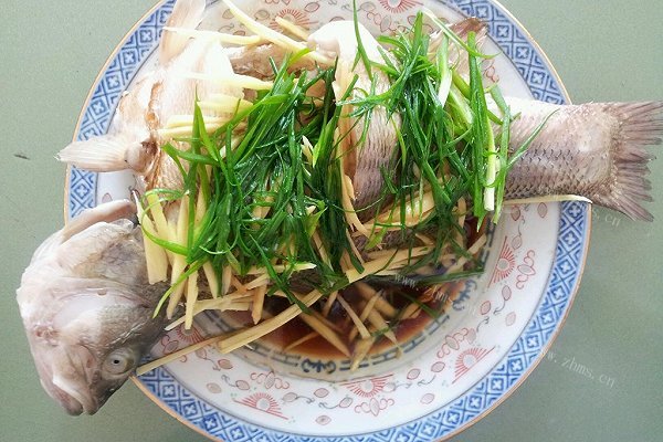 清蒸鲈鱼