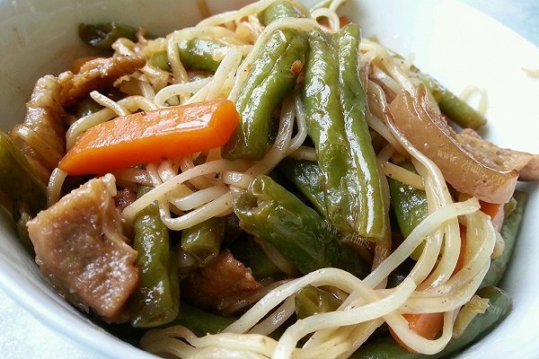 乐乐自家菜-豆角焖面