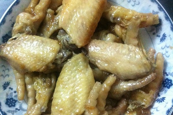 电饭锅做出入口即化的盐焗鸡爪
