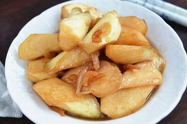 虾子焖茭白