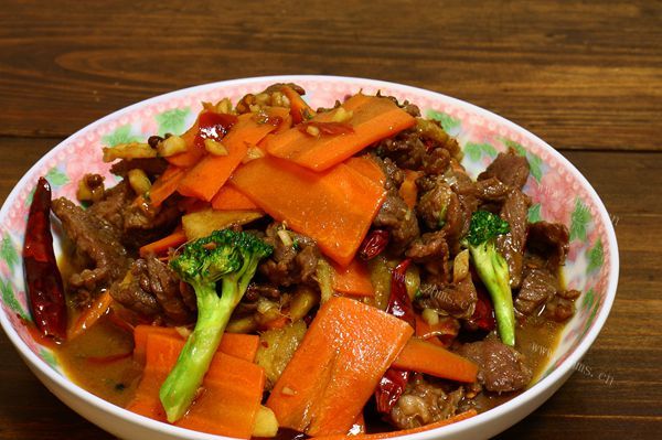 菜男胡萝卜炒牛肉