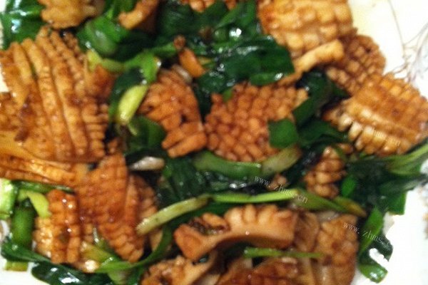 美味鱿鱼炒韭菜