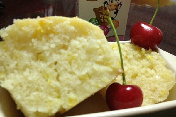 柠檬椰香小蛋糕