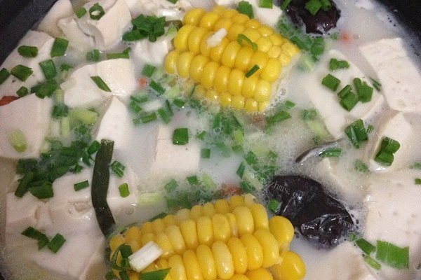 玉米豆腐鱼汤