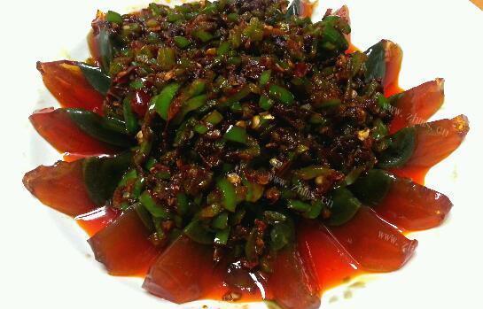 美味烧椒皮蛋