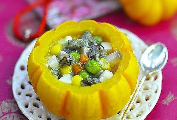金瓜鲜蘑海蛎煲
