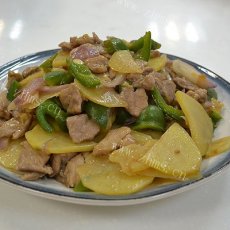 电锅菜-土豆青椒洋葱炒猪肉