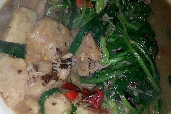 土菜里的下饭菜-香芋小菜煲