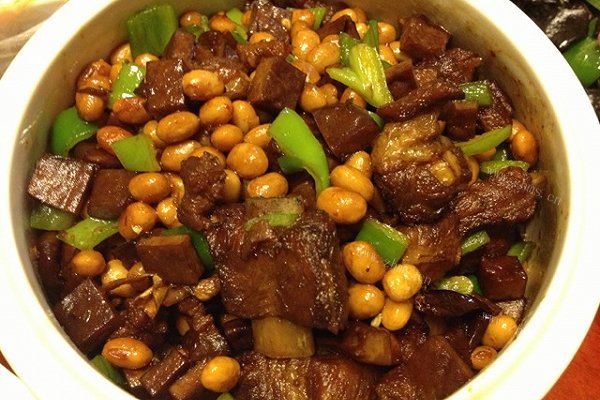 家常黄豆烧排骨