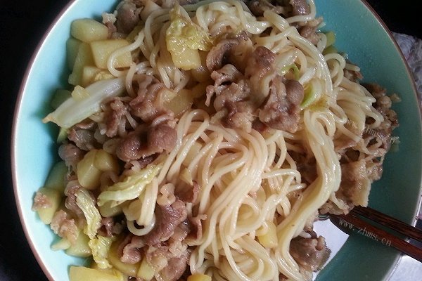 家常土豆肥牛面