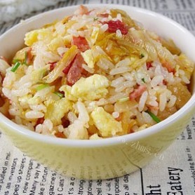花样米饭-韩式辣白菜炒饭