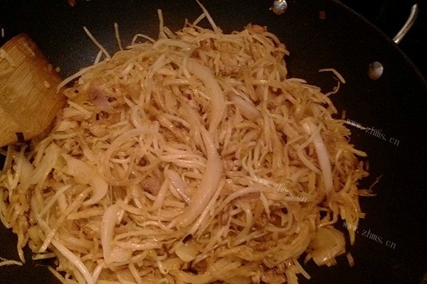 洋葱肉炒饼