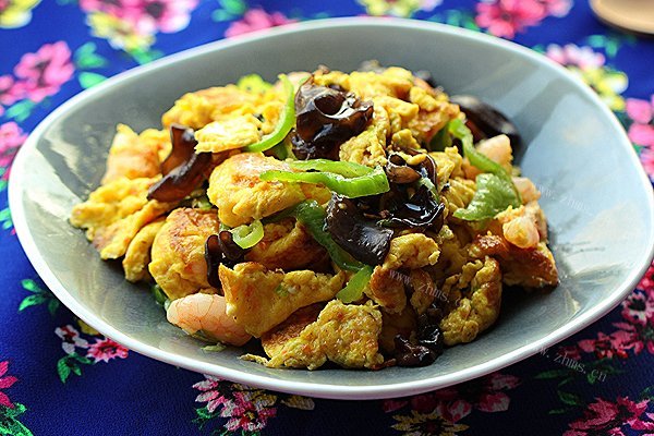 虾仁鸡蛋炒木耳