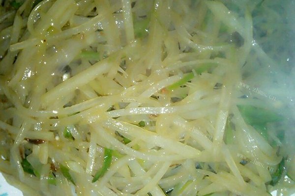 家常青椒土豆丝