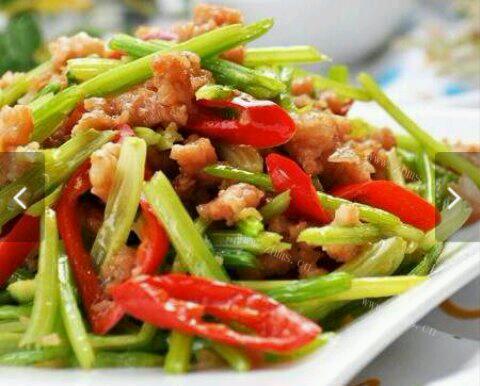 芹菜炒肉