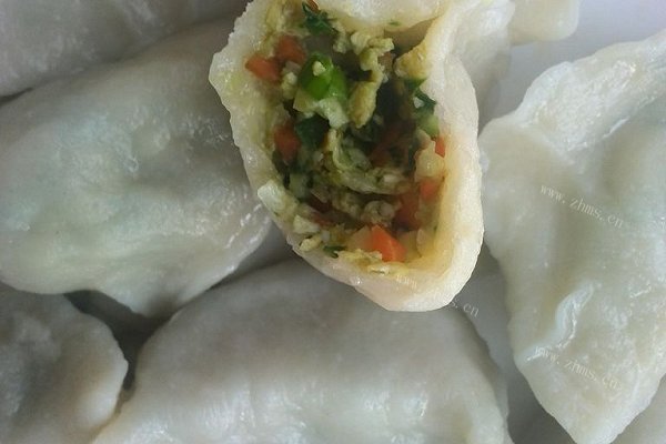 家常韭菜红萝卜水饺