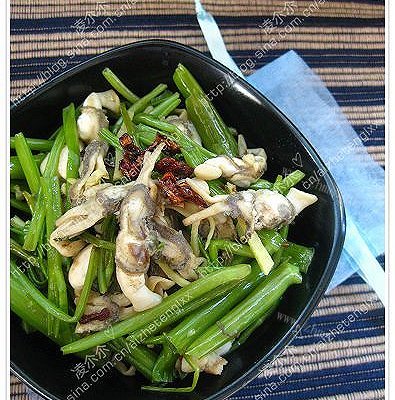空心菜杆炒蛏肉