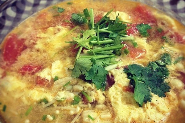 番茄鸡蛋汤（蘑菇 蒜黄）