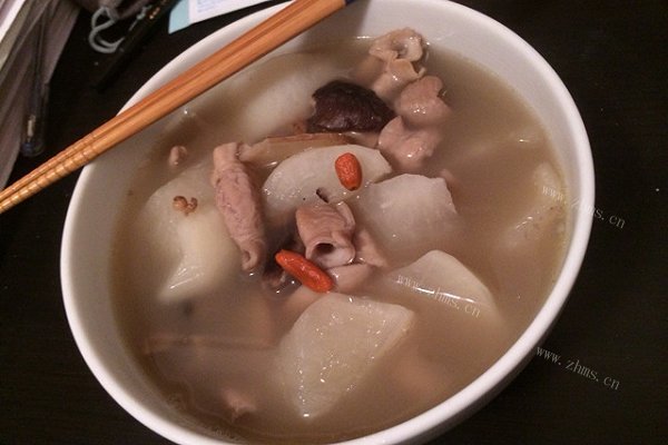白萝卜猪肚补血益胃汤