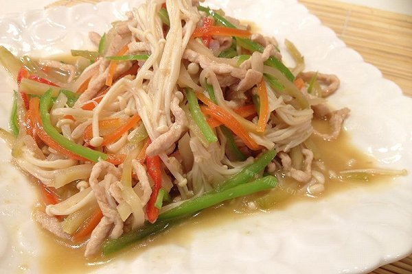 金针菇炒肉丝