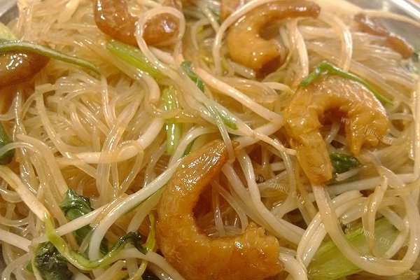 金钩银芽炒米