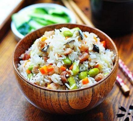 电饭锅菜饭