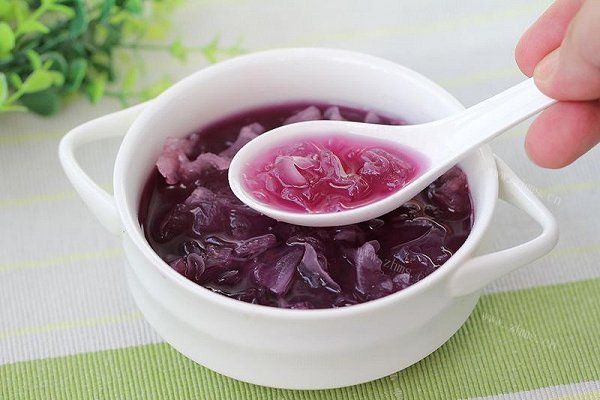 拉歌蒂尼菜谱：紫薯银耳羹