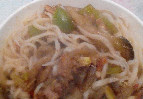 鱼香茄子肉丁面