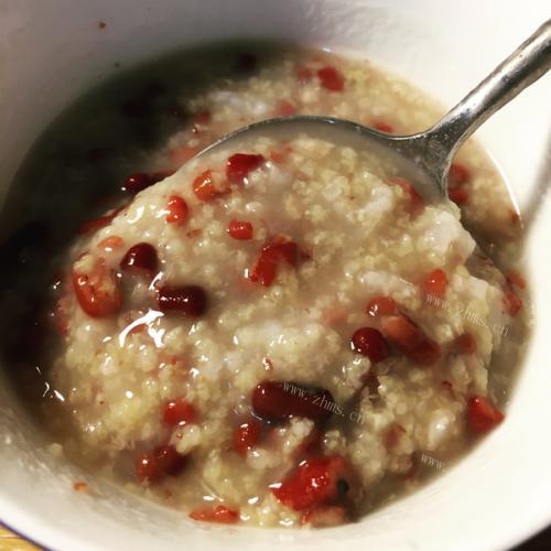 美味佳肴般的杂粮粥
