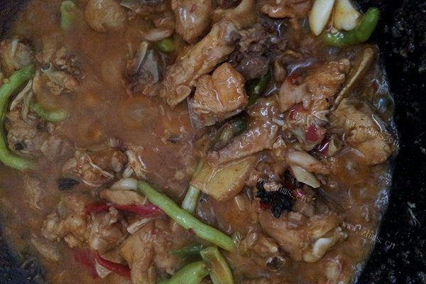 美味豆瓣酱炒鸡块