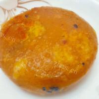 黄桂柿子饼:西安回民街排队的小吃