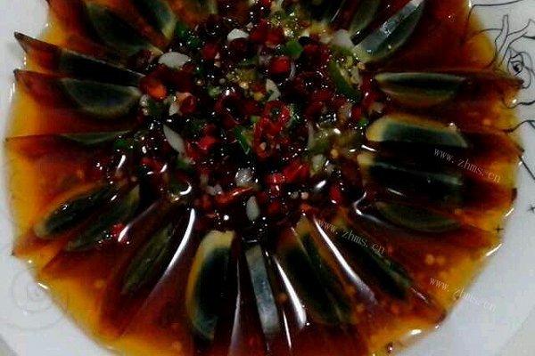 美味剁椒皮蛋
