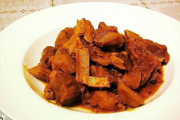 风味咖喱红酒焖牛腩