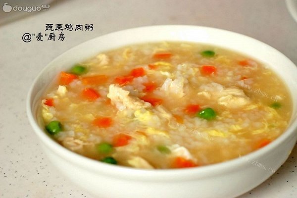 简单的蔬菜鸡肉粥