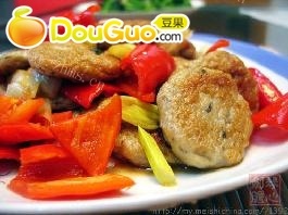 好吃的辣椒炒鱼饼
