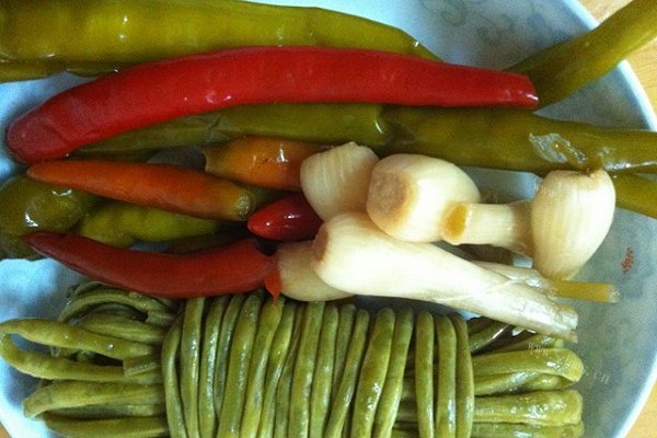 家常泡菜的腌制