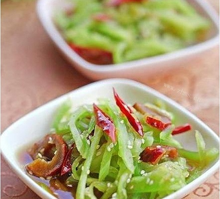 美味凉拌莴苣