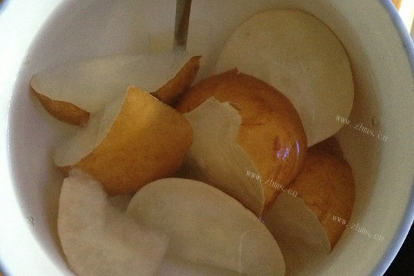 冰糖炖雪梨