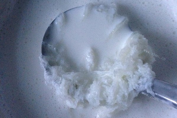 椰蓉鲜奶燕窝