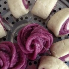 自制紫薯玫瑰馒头